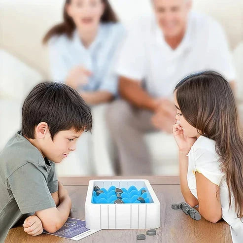 Magnetic Effect Chess Game - alternate view 4
