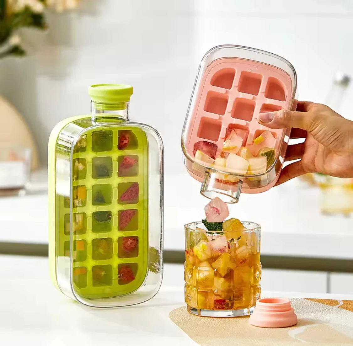 2 In 1 Ice Cube Bottle 500ml - alternate view 5