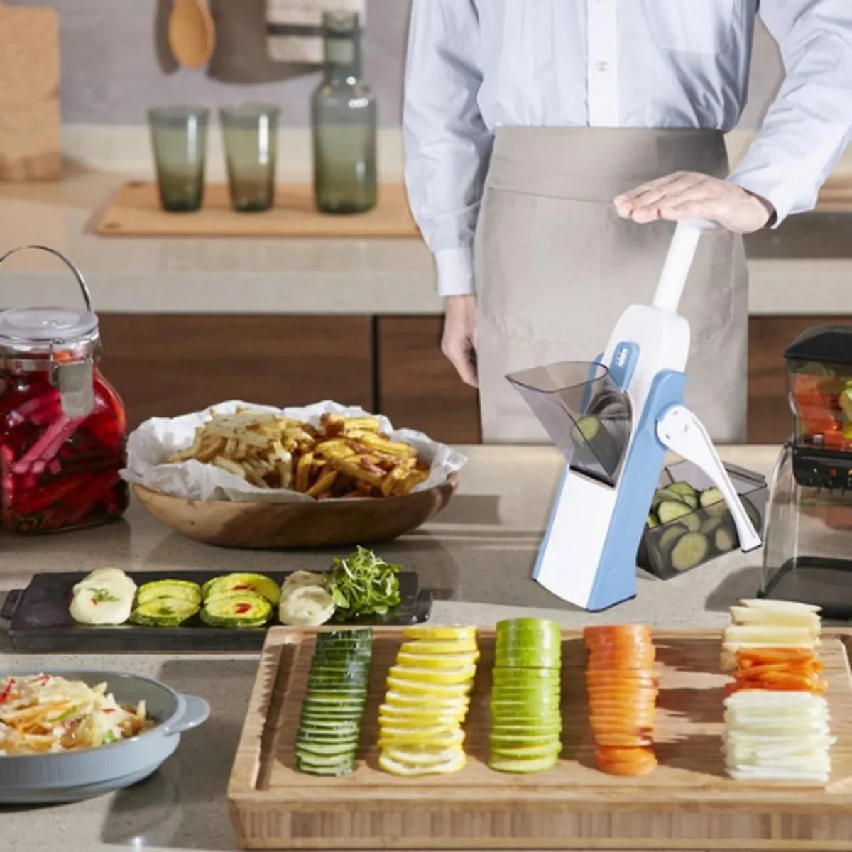 8 In 1 Vegetable and Fruit Cutter and Chopper - alternate view 9