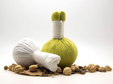 15 Herbal Ingredients Potli Massager